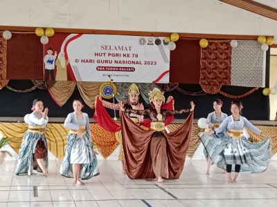 Kemeriahan perayaan Hari Guru Nasional di SMA Yadika Kalijati